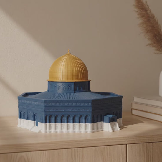 Felsendom Al-Aqsa Modell | Islamische Wohndeko Jerusalem – Produktvideo: Nahaufnahme auf Sideboard im Wohnzimmer